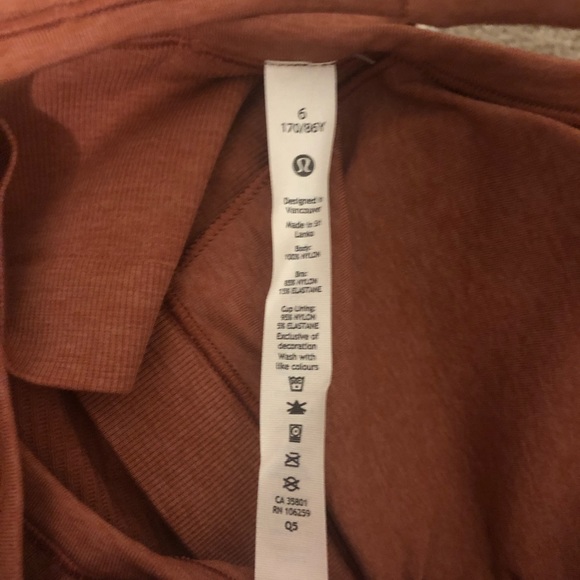 NWT Lululemon Ebb to Street Soft Cranberry - Picture 4 of 5
